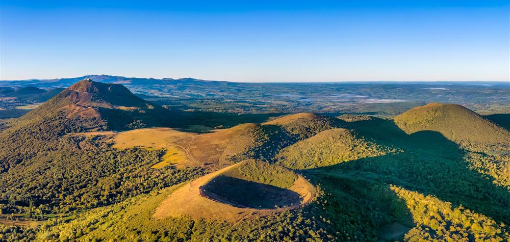 Le Puy Pariou: Exceptional Volcanoes of the Chaîne des Puys