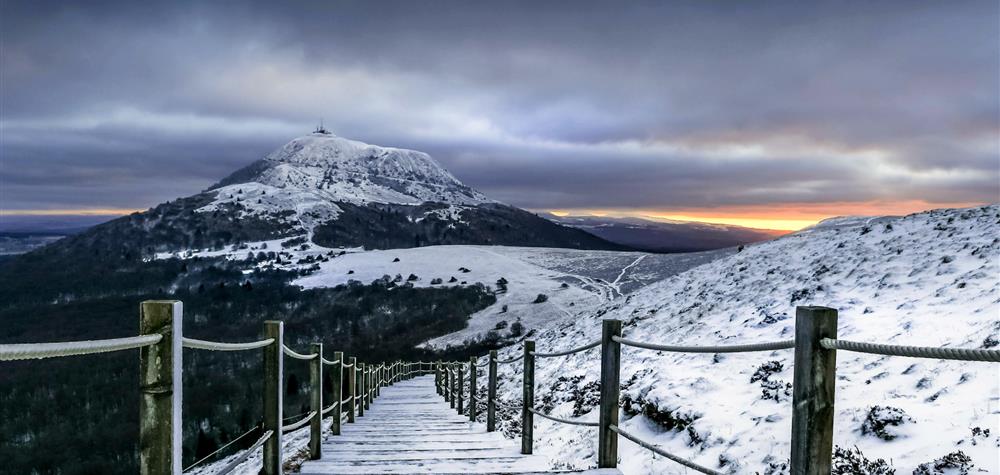 Hiking in Puy de Dôme: Discover Puy Pariou