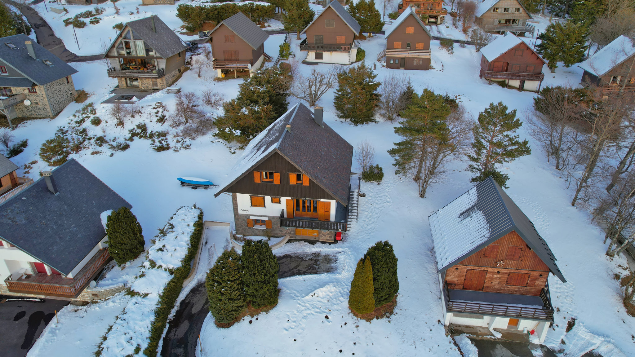 Chalet Ma Cambuse - aerial view of the Chalet in Super Besse