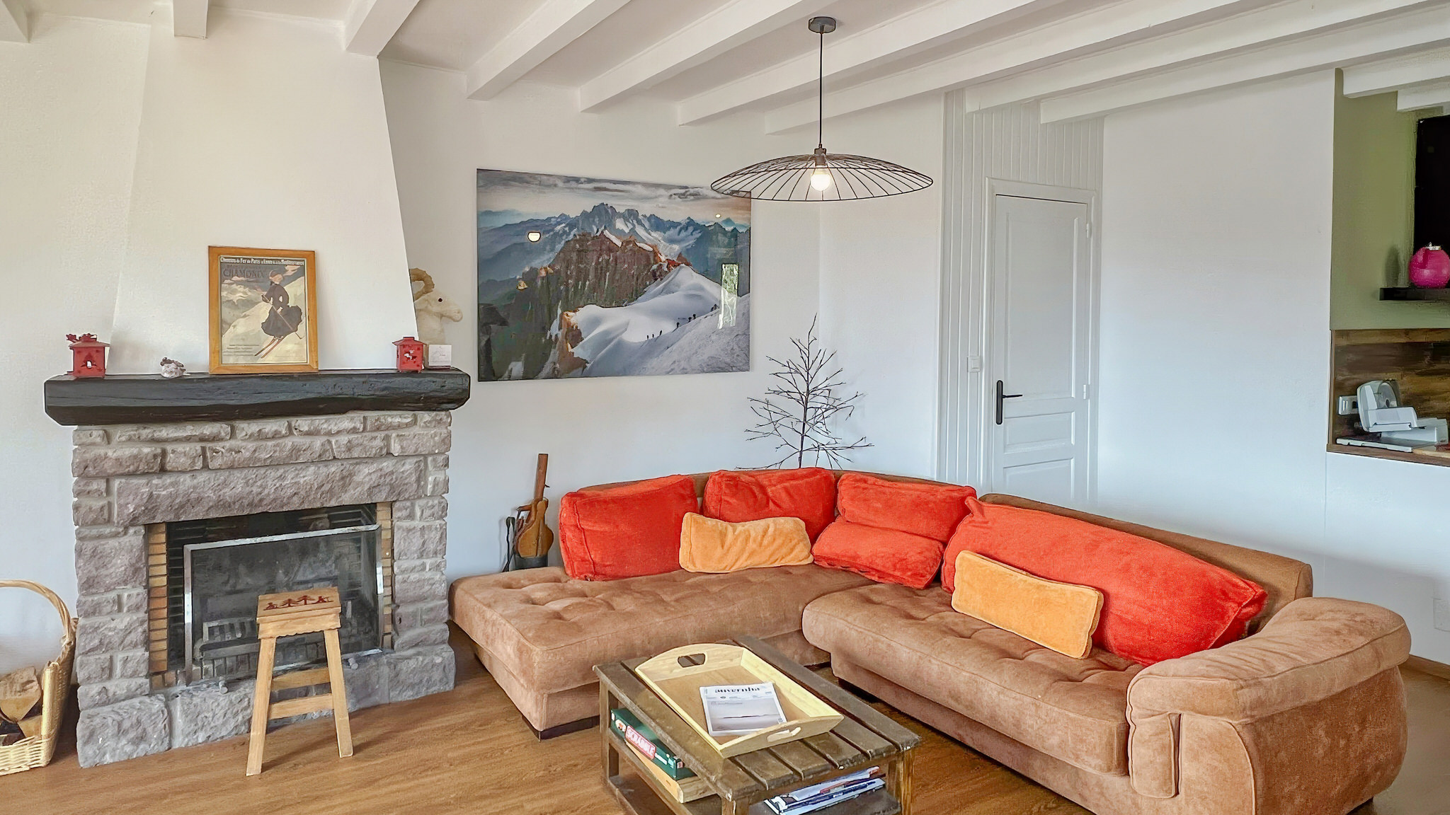 Chalet Ma Cambuse - chalet with fireplace in Super Besse