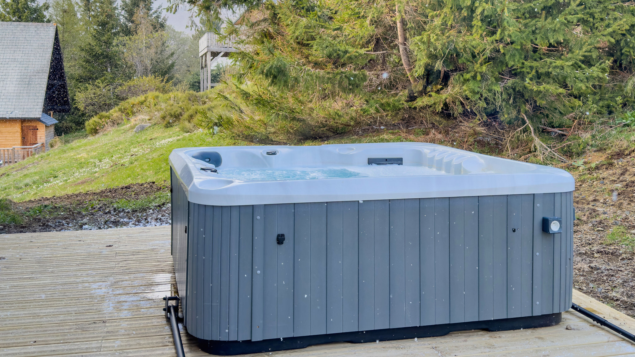 Chalet Ma Cambuse Super Besse - private outdoor spa