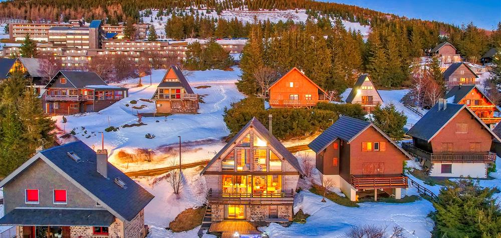 The Anorak, Chalet Super Besse